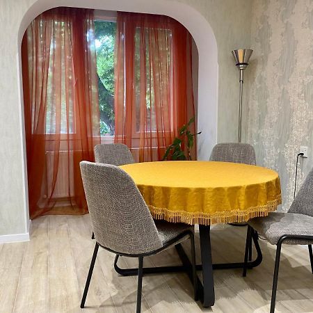 Spacious Dinamo Apartment Tbilisi Exterior photo