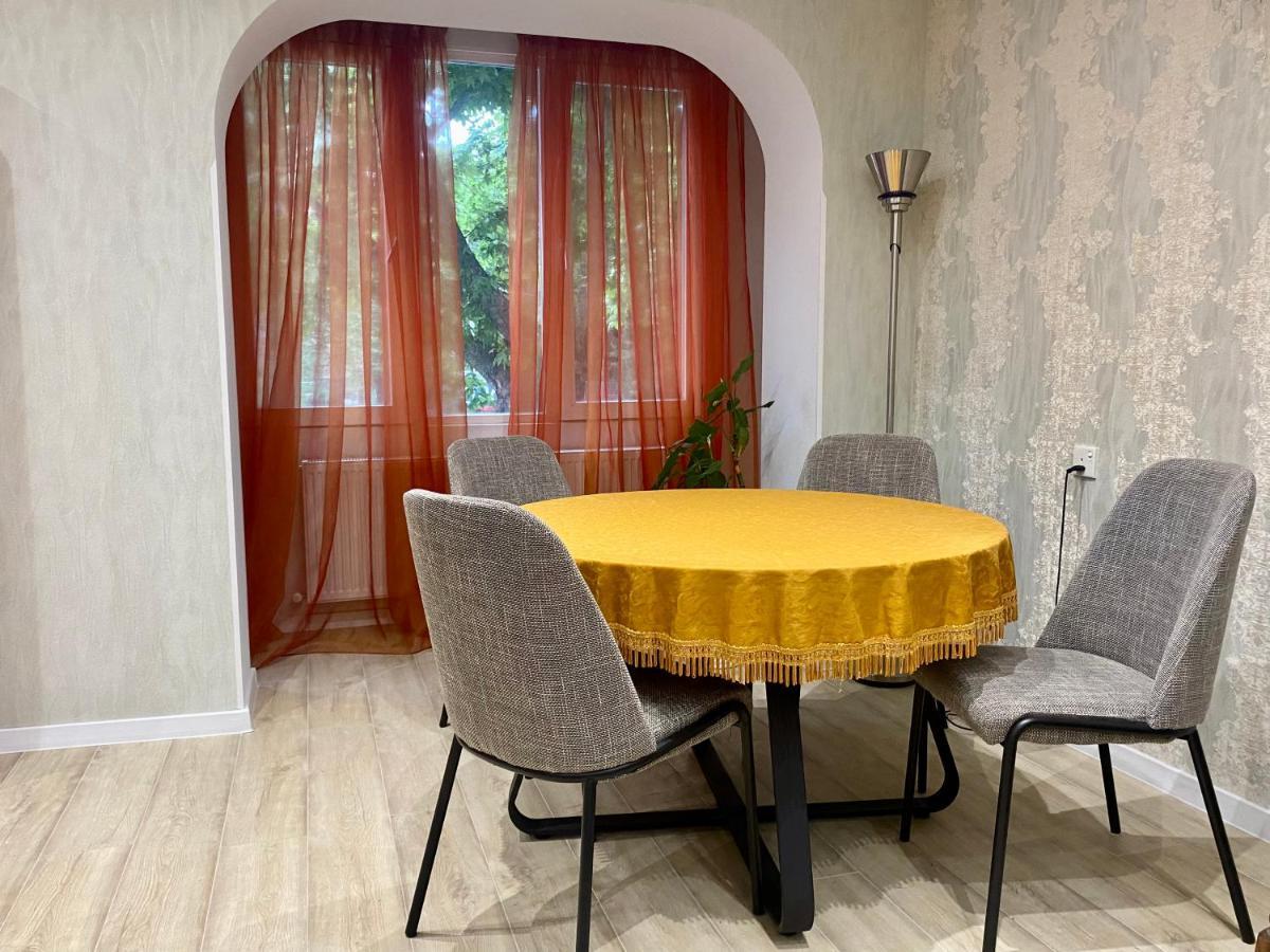 Spacious Dinamo Apartment Tbilisi Exterior photo